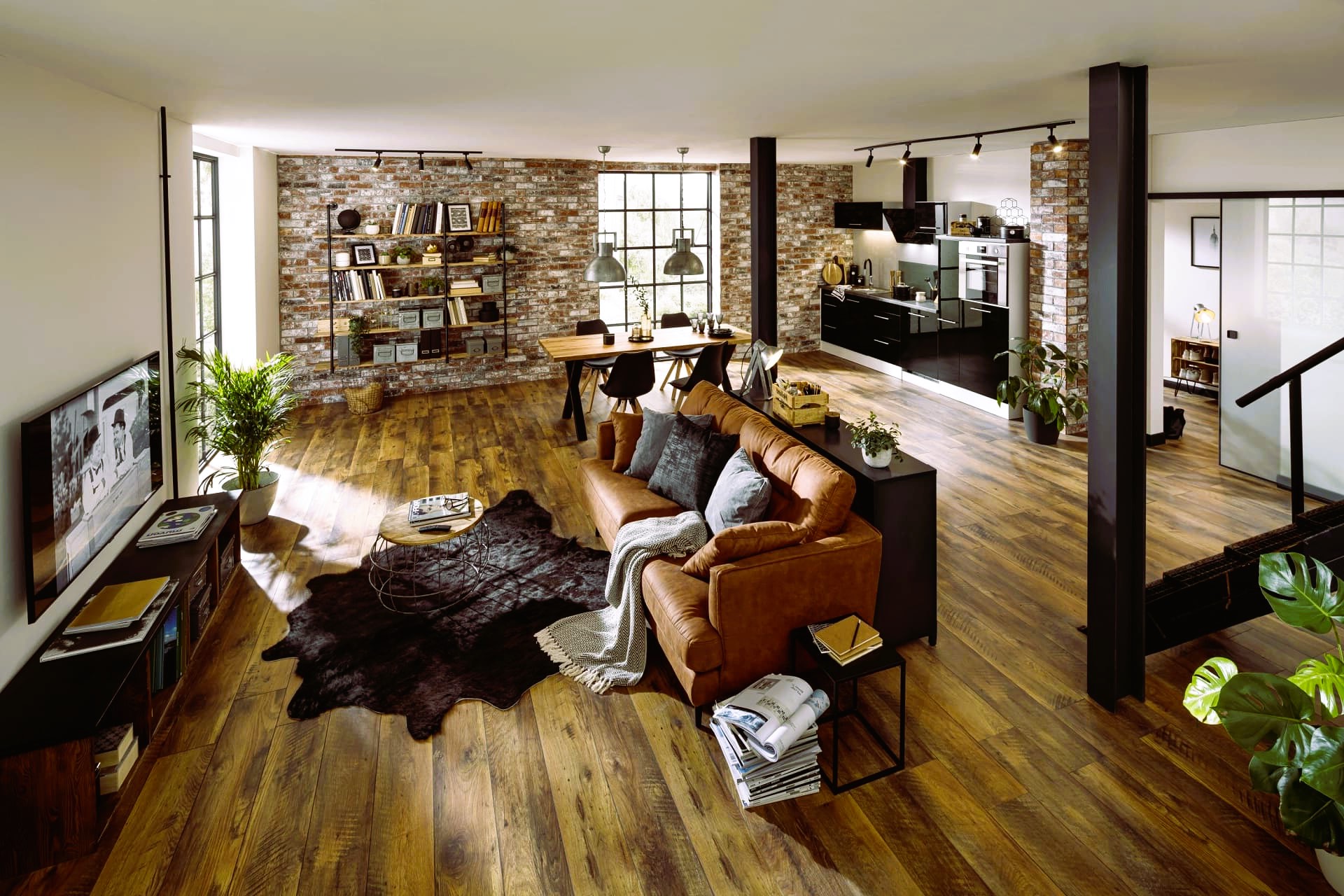Photo inspiration: Picture Idea: Industrial Chic Balancing Raw Materials With Modern Design